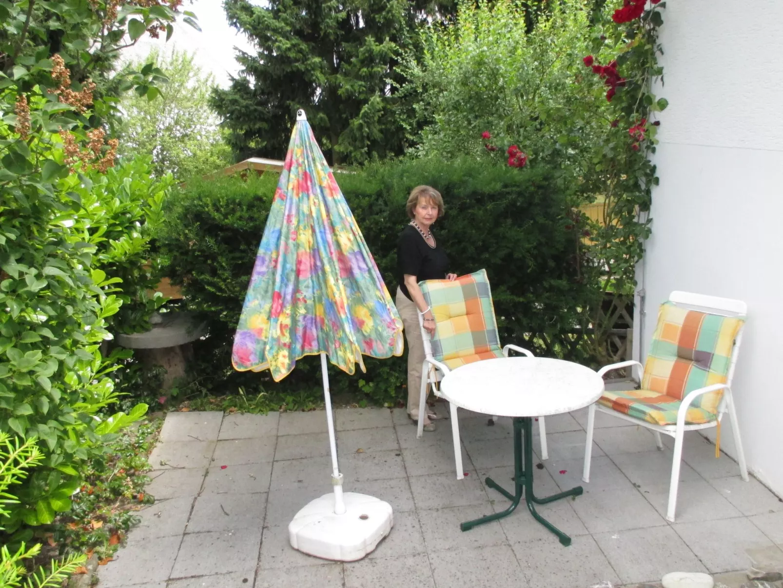 Wohnung in Starkenburg mit Kleiner Terrasse - Buiten