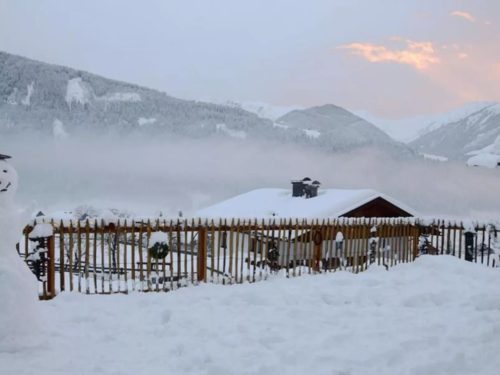 Charmantes Ferienhaus mit Whirlpool-Binnen