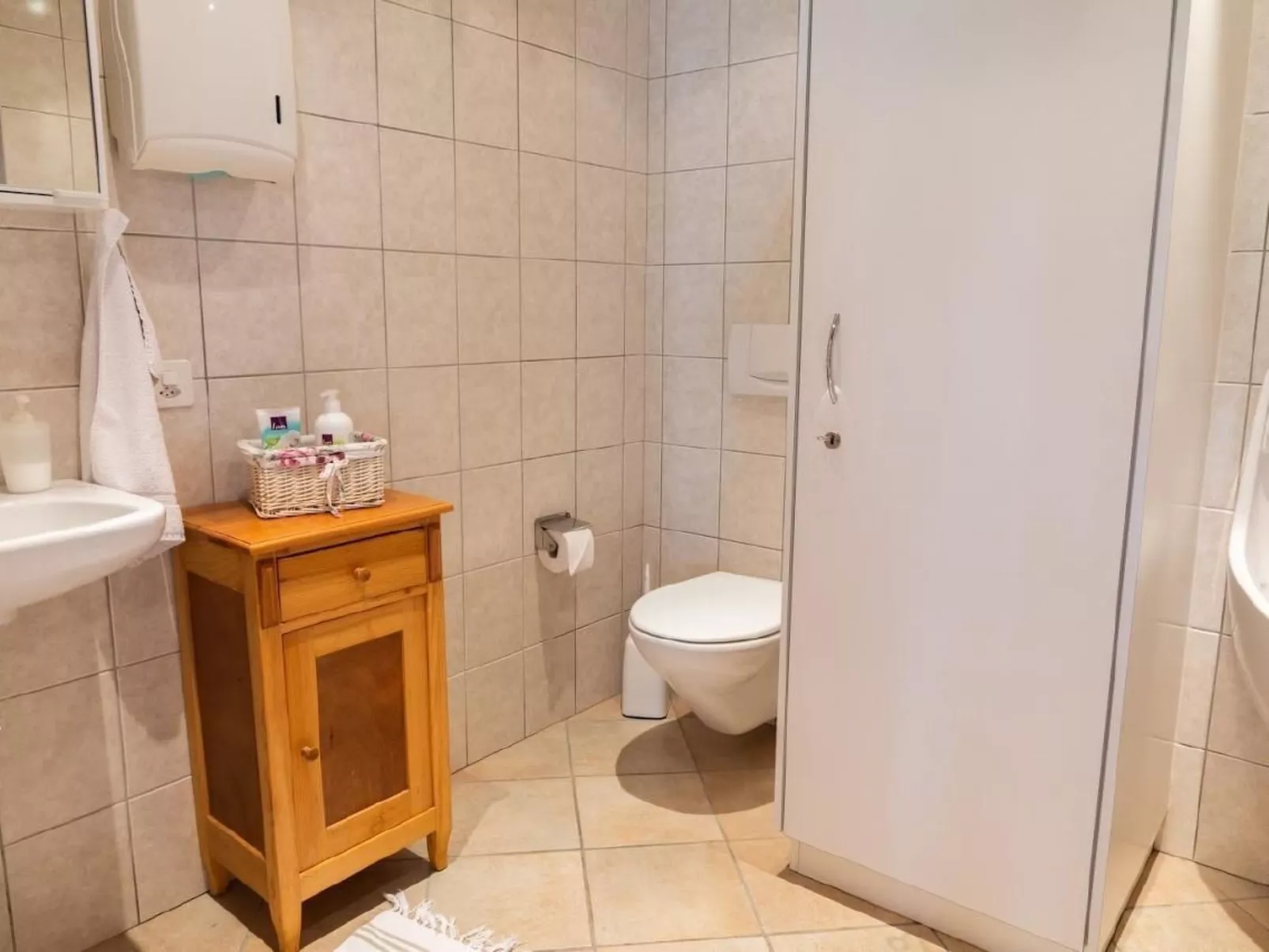 Unterkunft auf 2 Etagen-Binnen