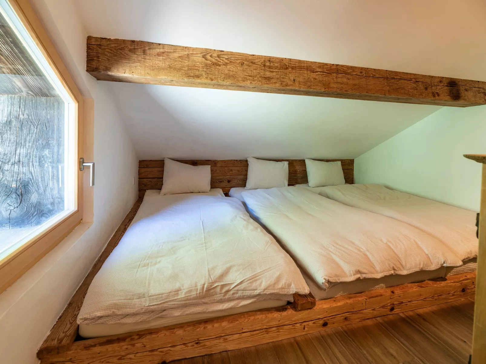 Chalet "Paradiesli"-Binnen