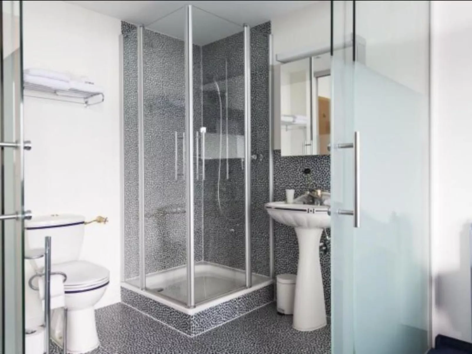 Ganzes Schloss Hotel Wartenstein inkl. Restaurant-Image-tags.info