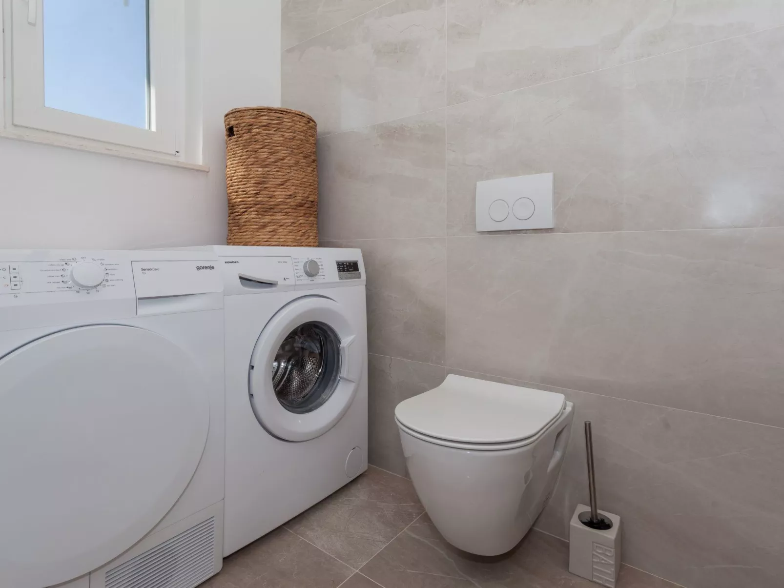 Wunderschöne Ferienvilla Lomari-Binnen