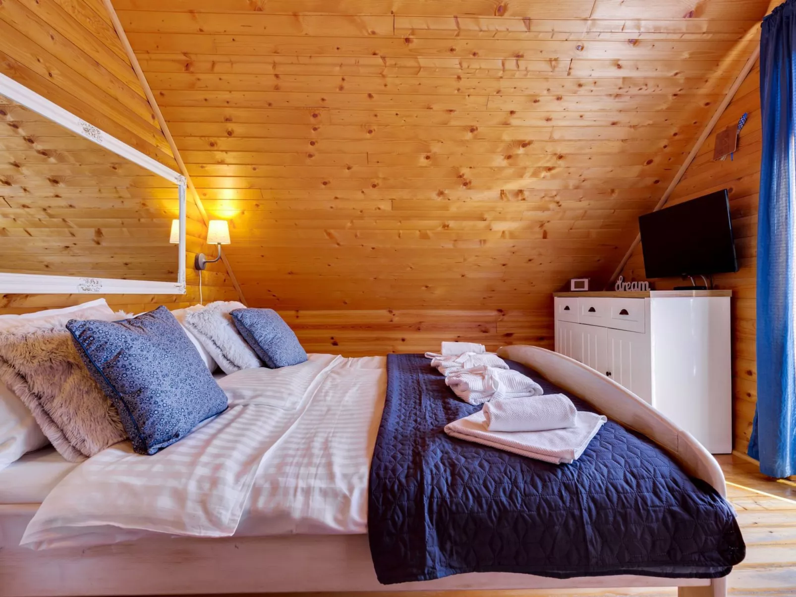 Mala vila Rebeka -großer SwimmingPool-Image-tags.info