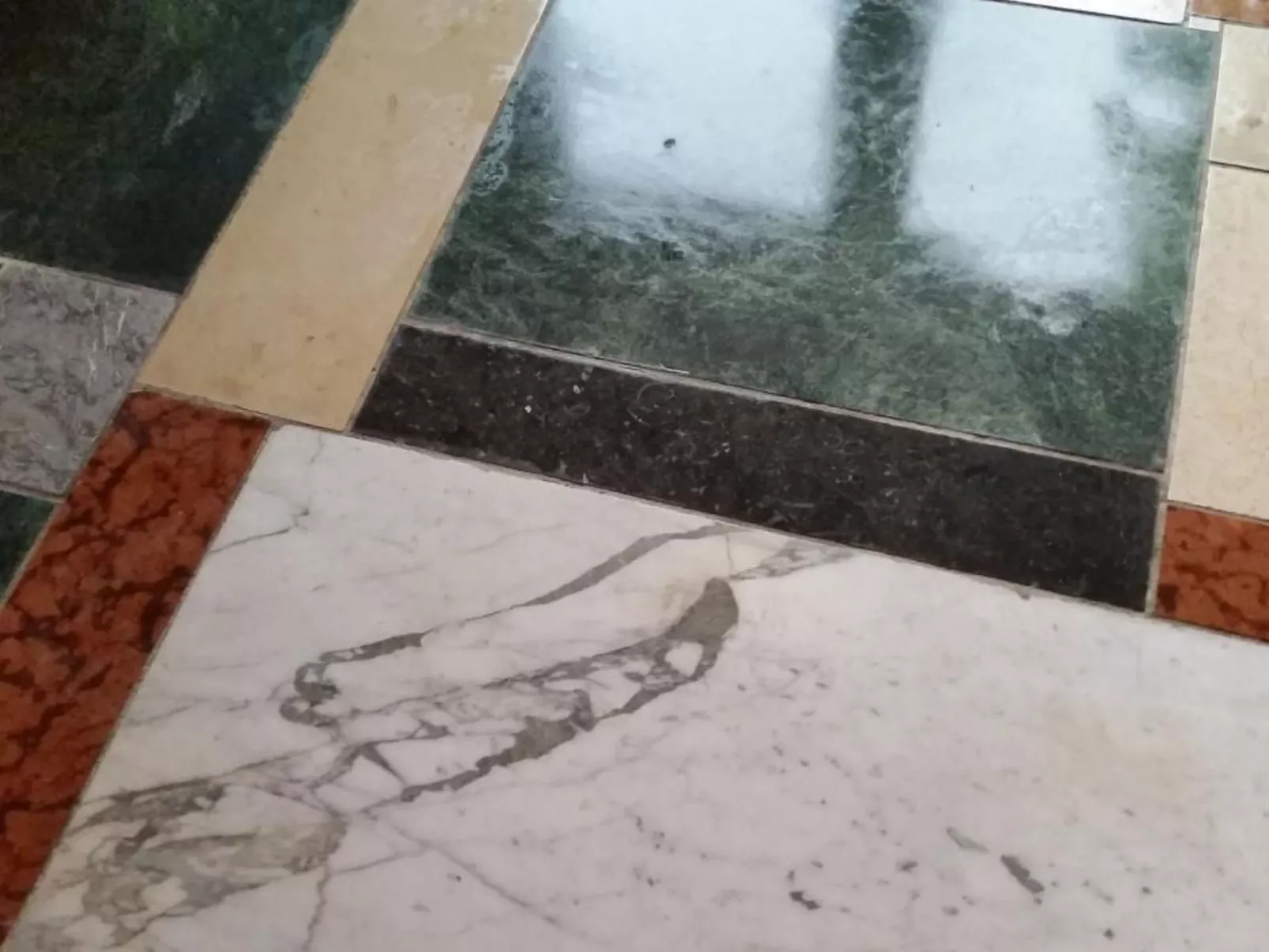 In Zendscheid mit Offenem Kamin-Binnen