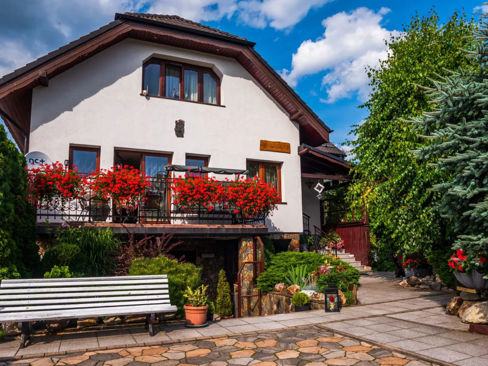 Wohnung mit Terrasse, Garten und Grill-Binnen
