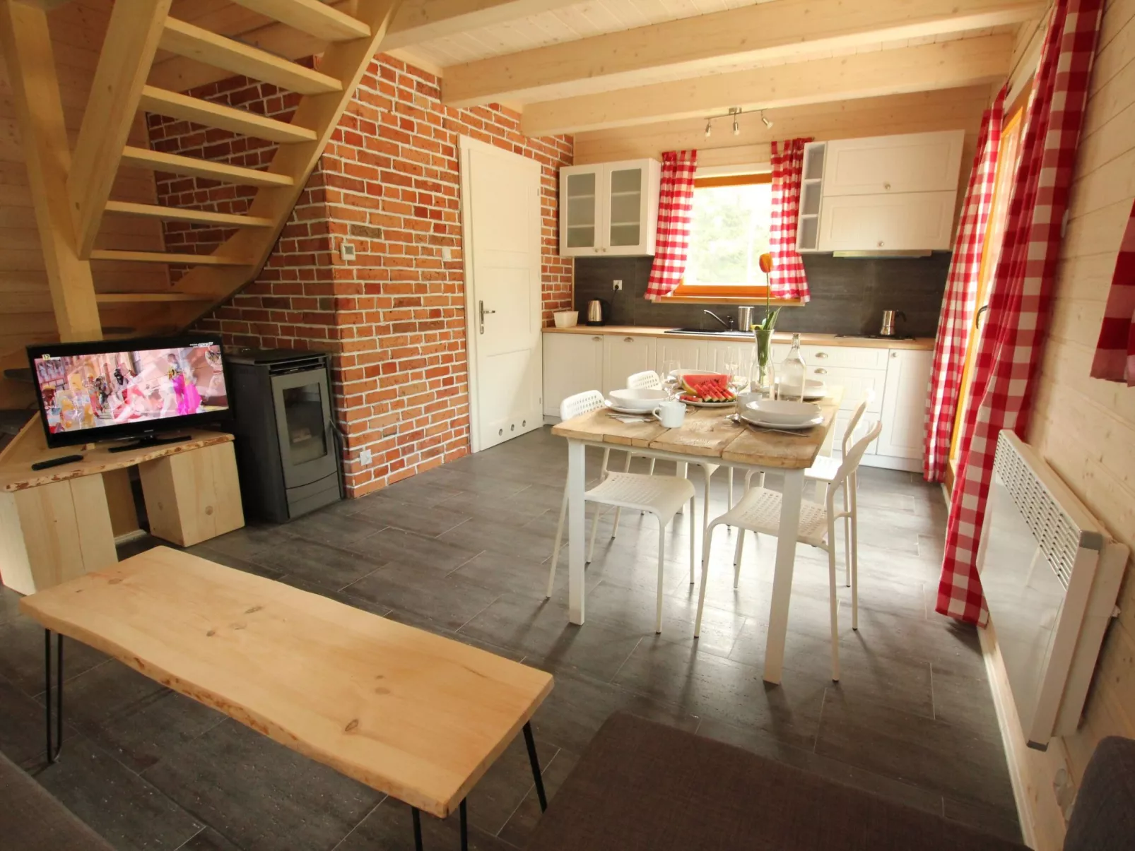 Landhaus mit Schwimmbad-Binnen