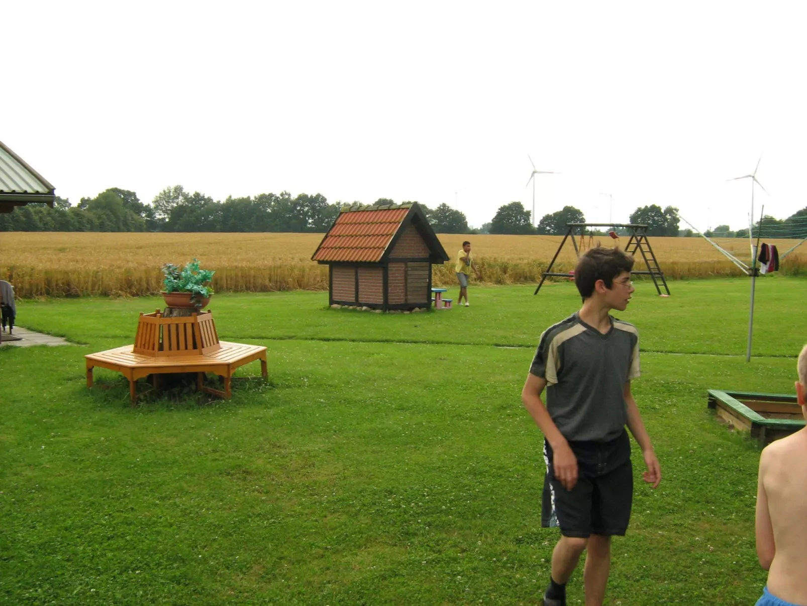 Blockhaus für fünf Personen-Image-tags.info