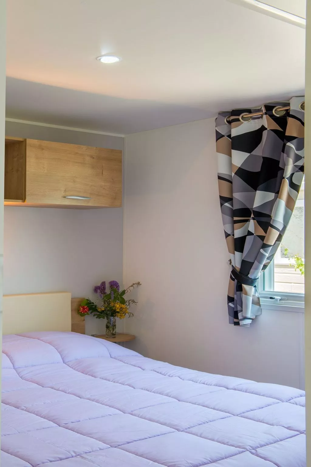 Gemütliches Chalet am Ufer des Sees von Serre-Ponçon-Binnen