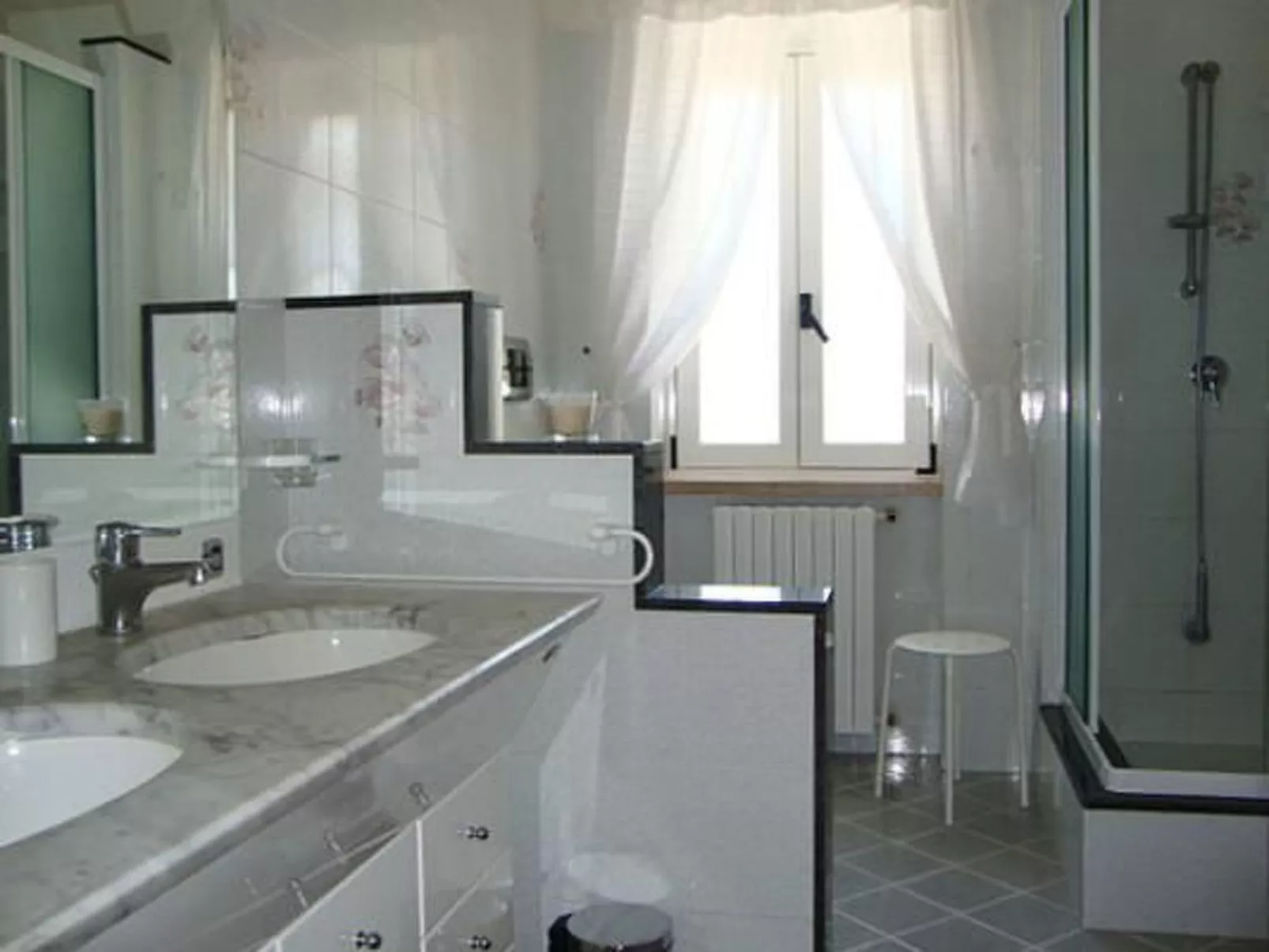 Schöne Wohnung in Selva di Fasano-Binnen