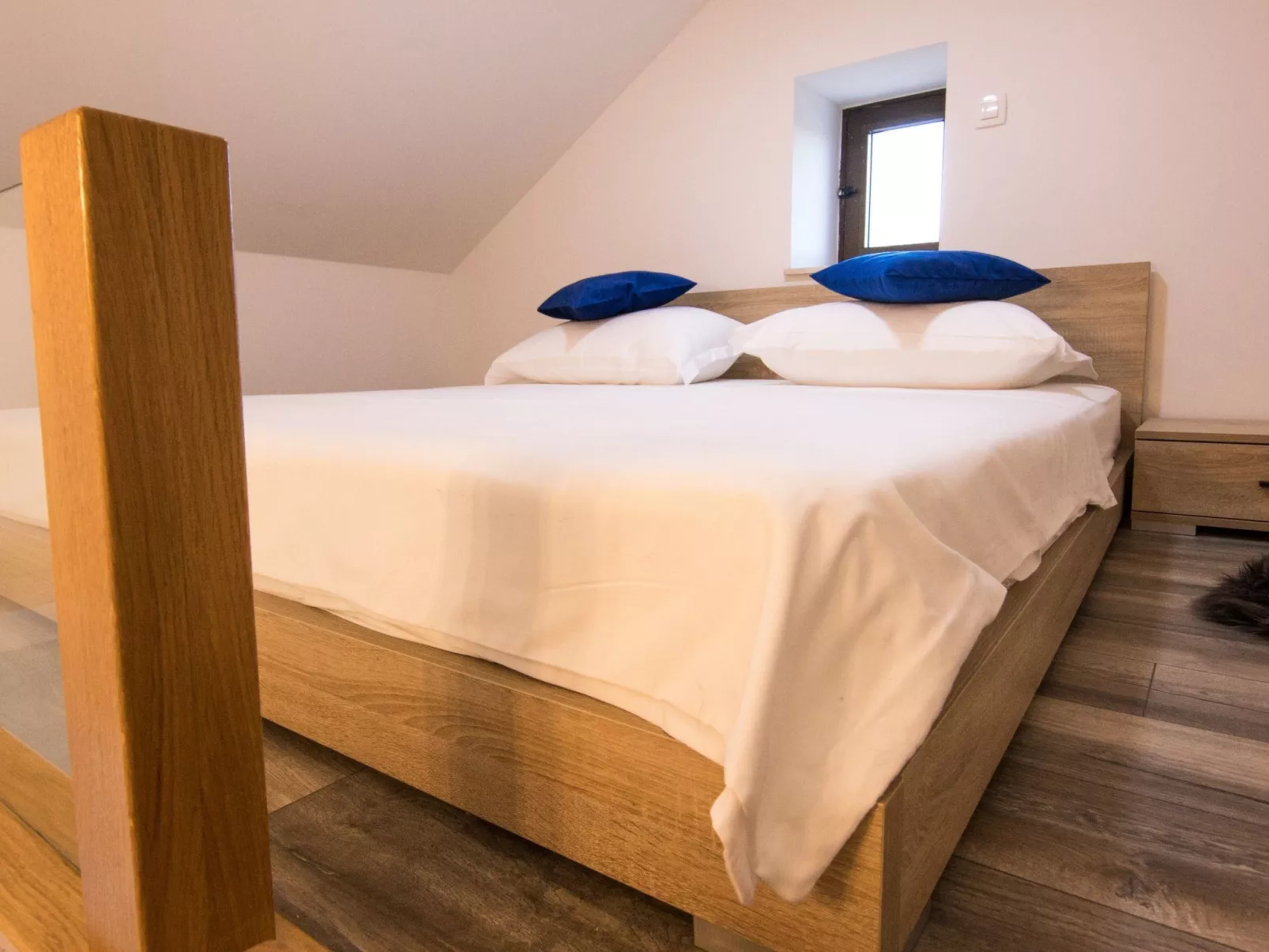 Stipanovi Dvori mit Bergblick-Image-tags.info