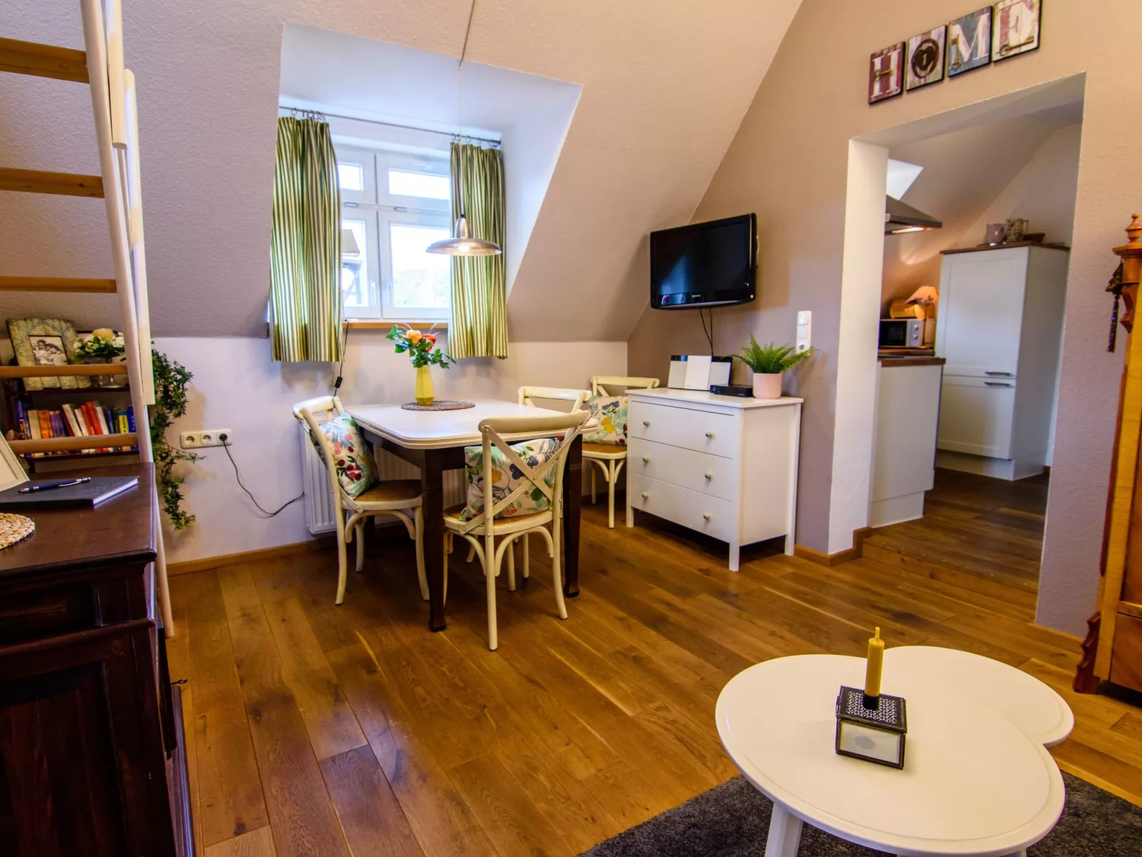 Gemütliche Wohnung in Bracht mit Garten-Binnen