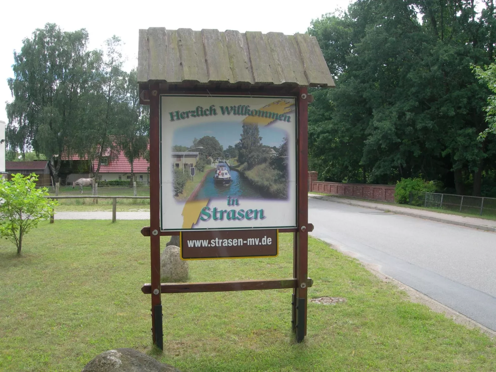 Wasserschleuse in Wesenberg-Strasen-Binnen