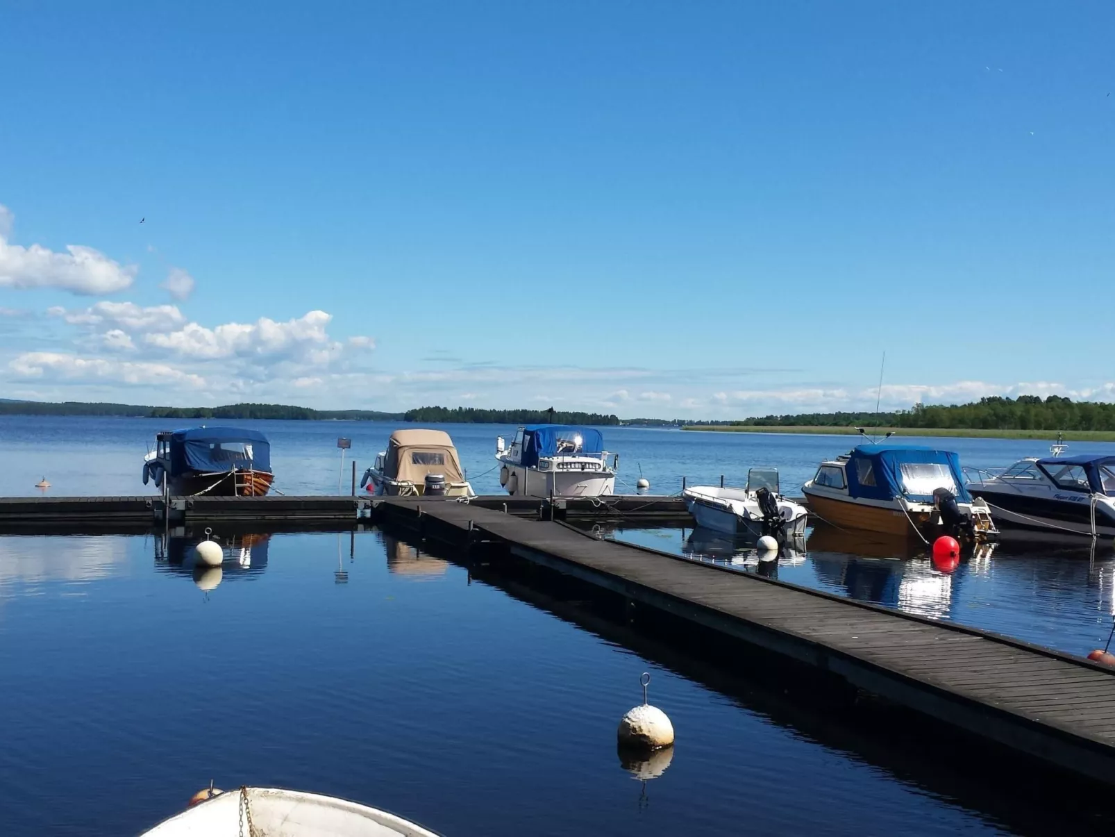 In Karlsborg mit Offenem Kamin-Binnen