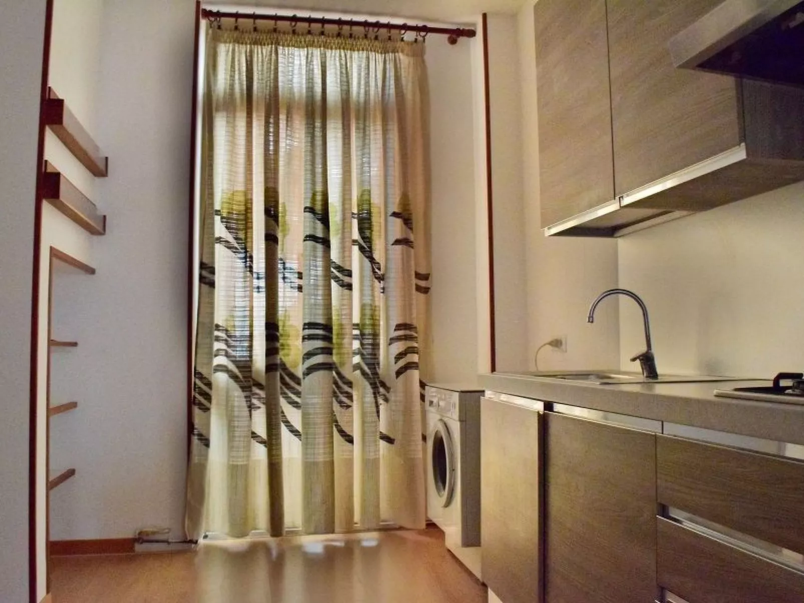 Penthouse mit großer Terrasse-Binnen