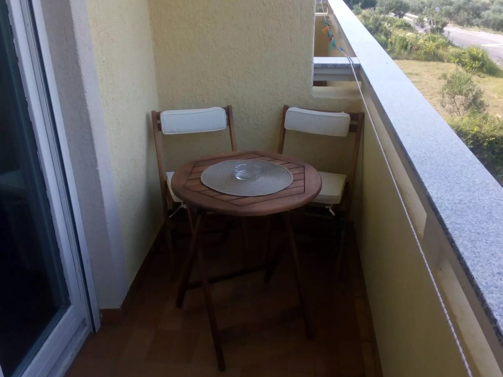 "Violet" mit Swimmingpool-Binnen