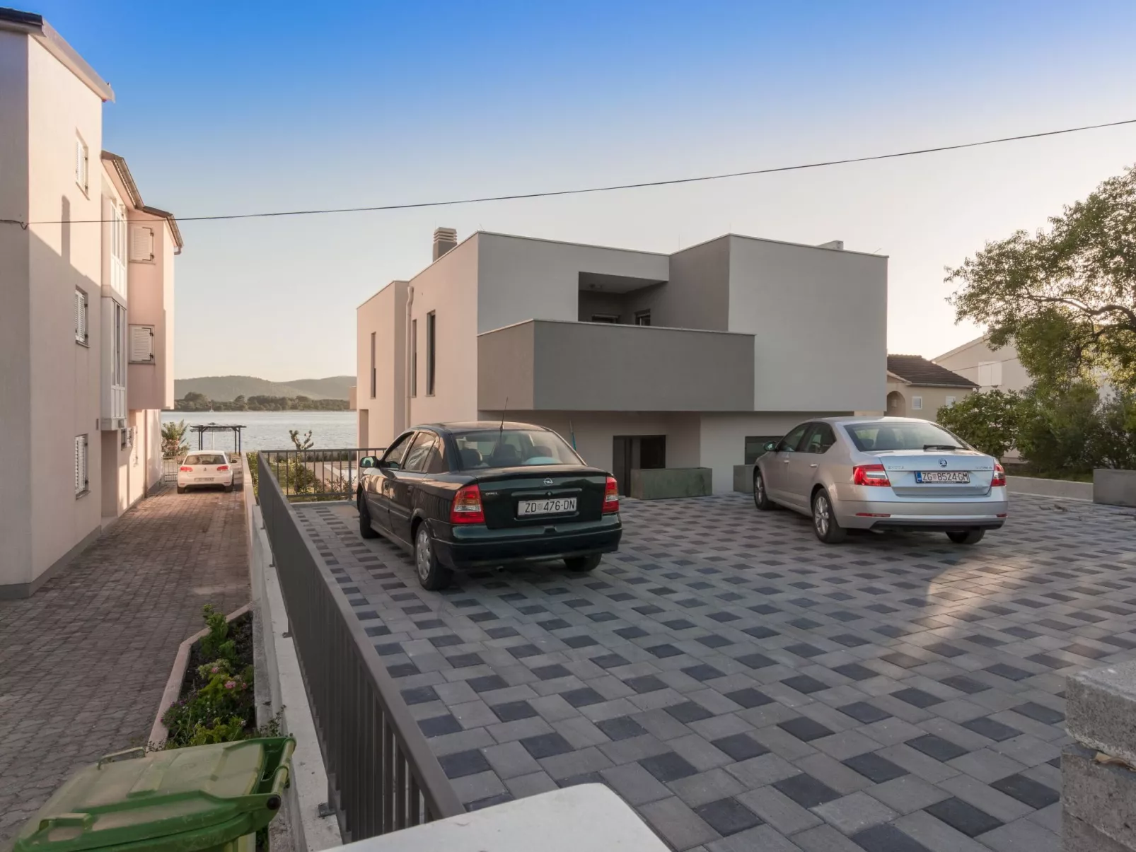 Villa "Lu-Ma" mit Blick auf das Wasser-Image-tags.info