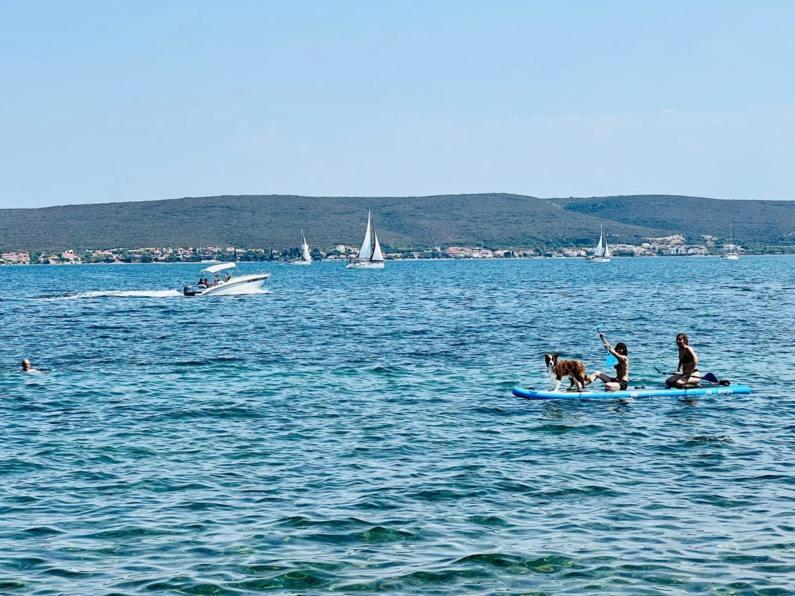 Pasman' Wohnung mit Blick aufs Wasser-Buiten
