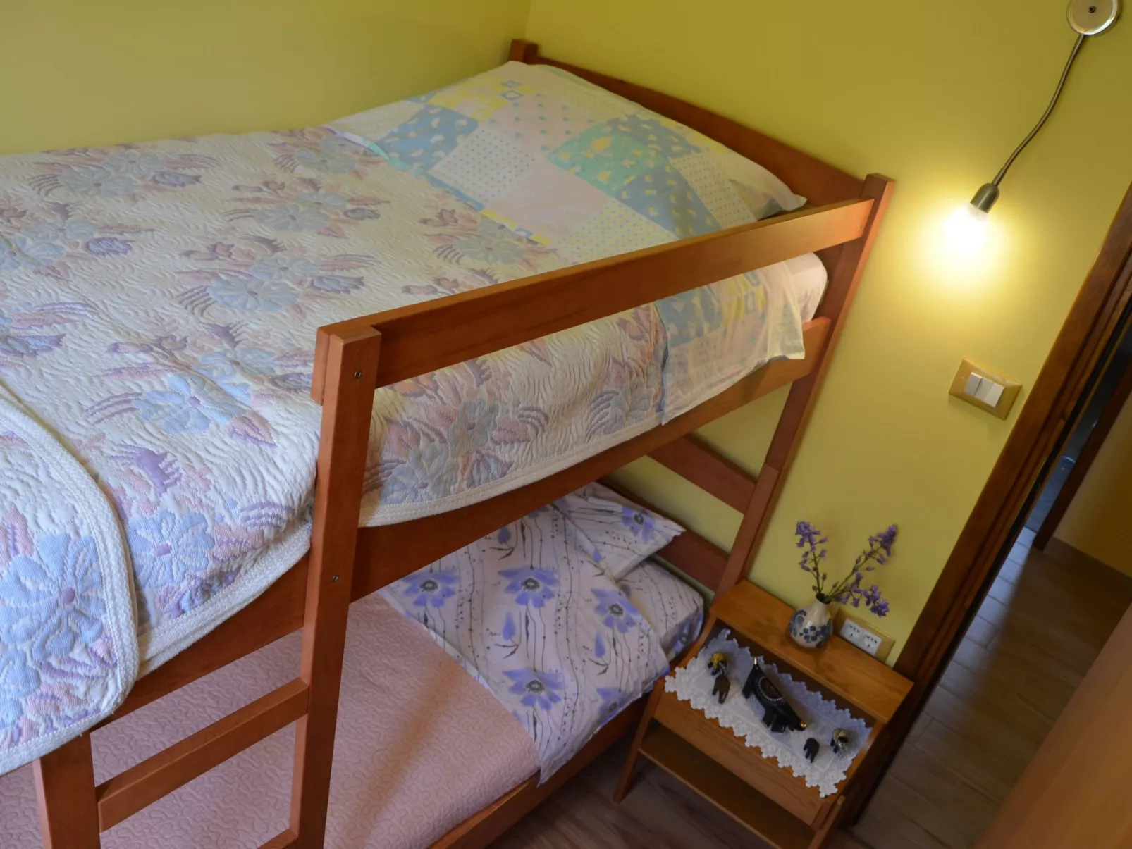 Landgut "Fragola" mit Blick auf die Berge-Image-tags.info