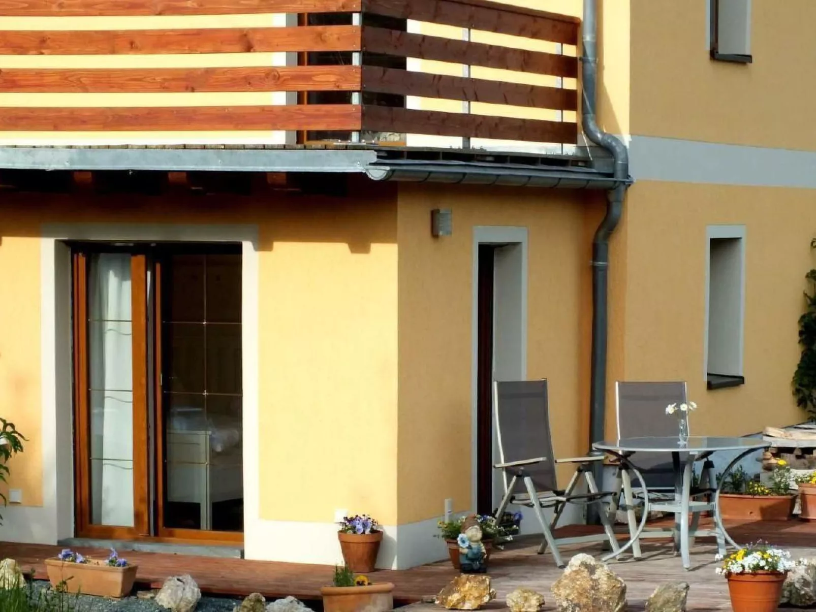 Mit Blick auf das Wasser-Binnen