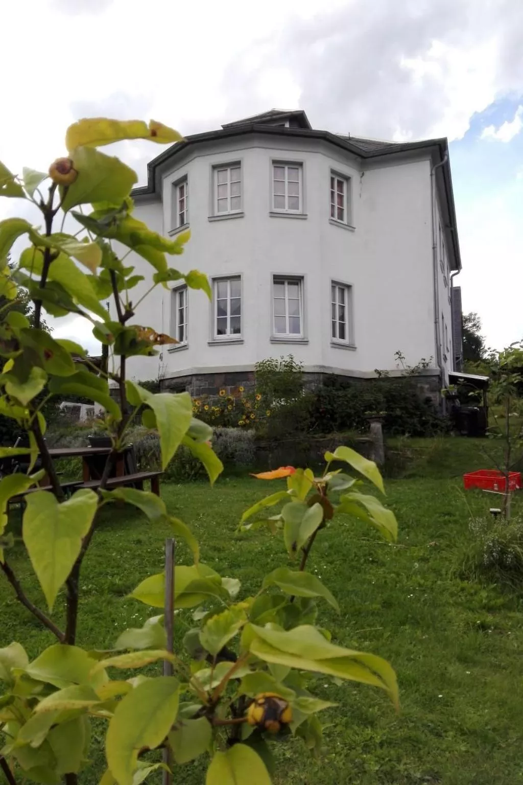 Im Thüringer Wald mit Grill und Garten-Image-tags.info