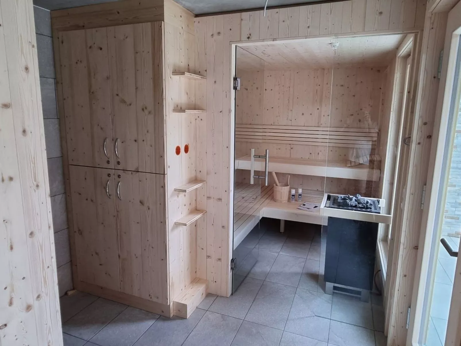 Wellnesschalet-Binnen