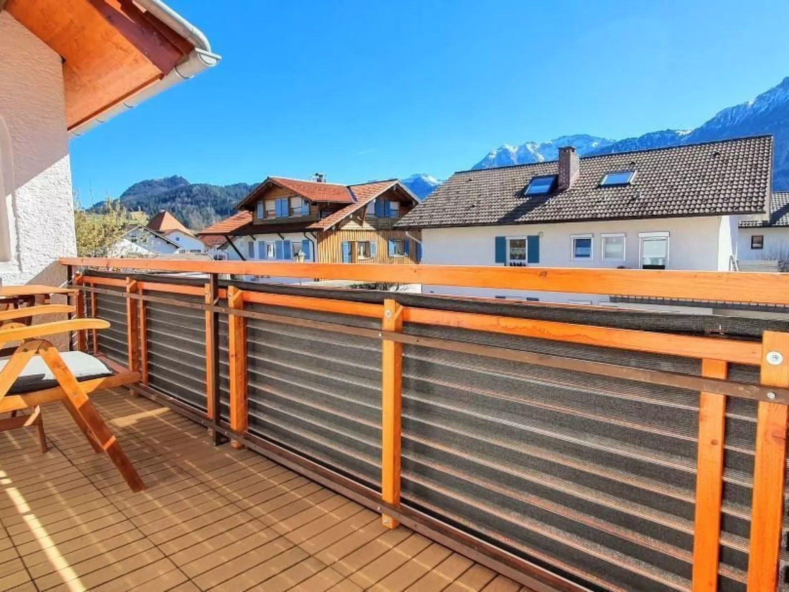 Studio mit Küche, Bad und Süd Balkon und Bergblick-Image-tags.info