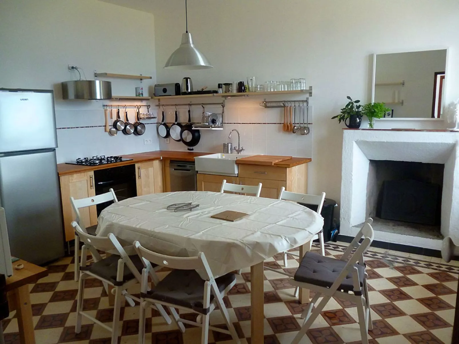 Haus mit Garten, Grill und Terrasse-Binnen