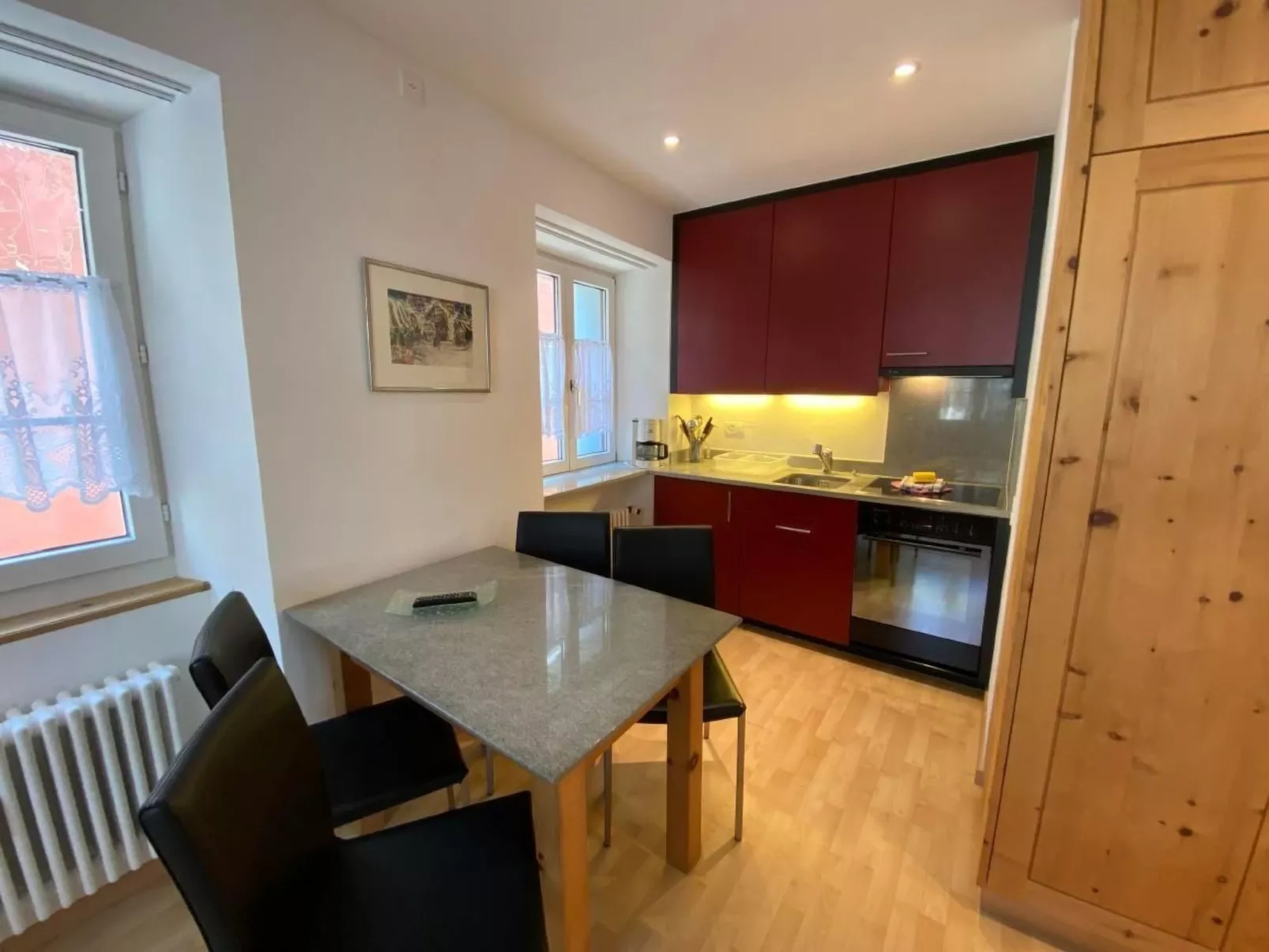 Chesa Robinson-Binnen