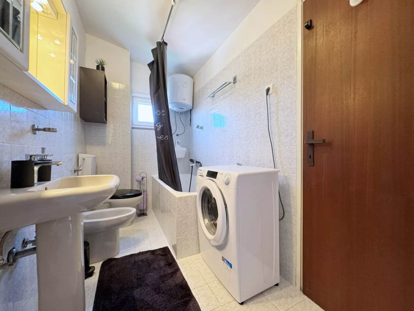 Apartment Lure-Image-tags.info