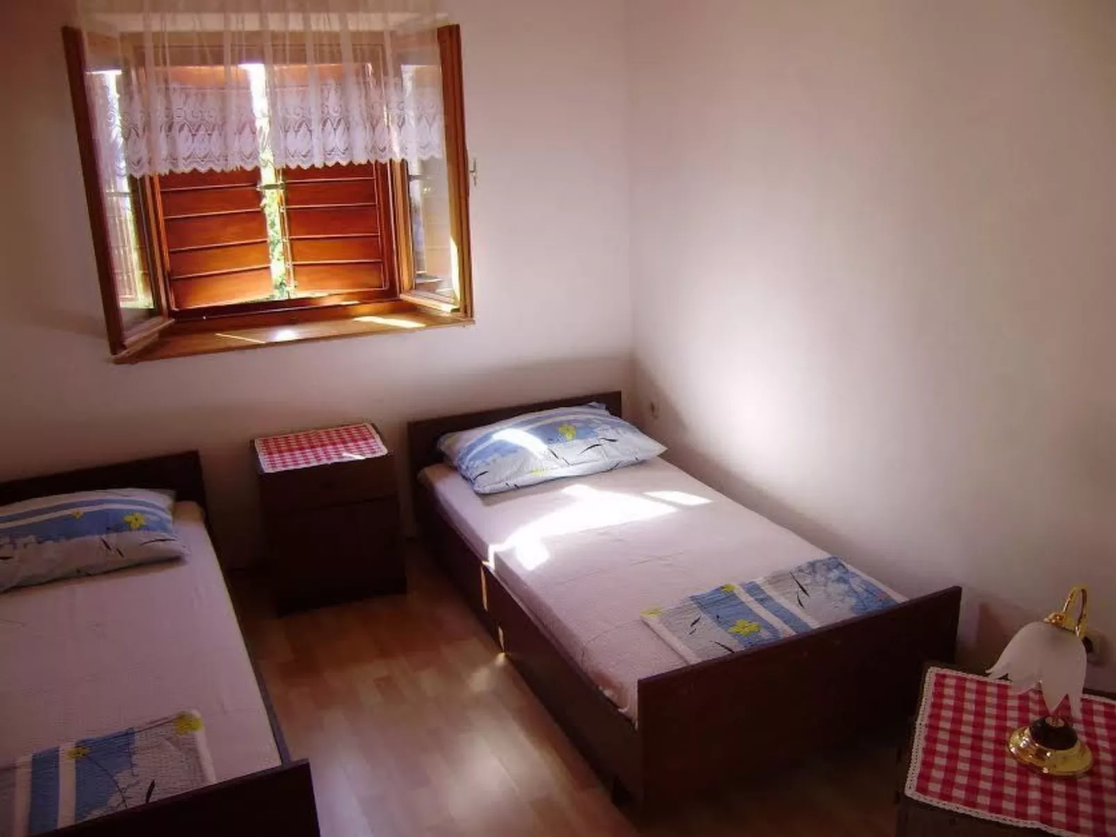 Wohnung Ana mit großer Terrasse-Binnen