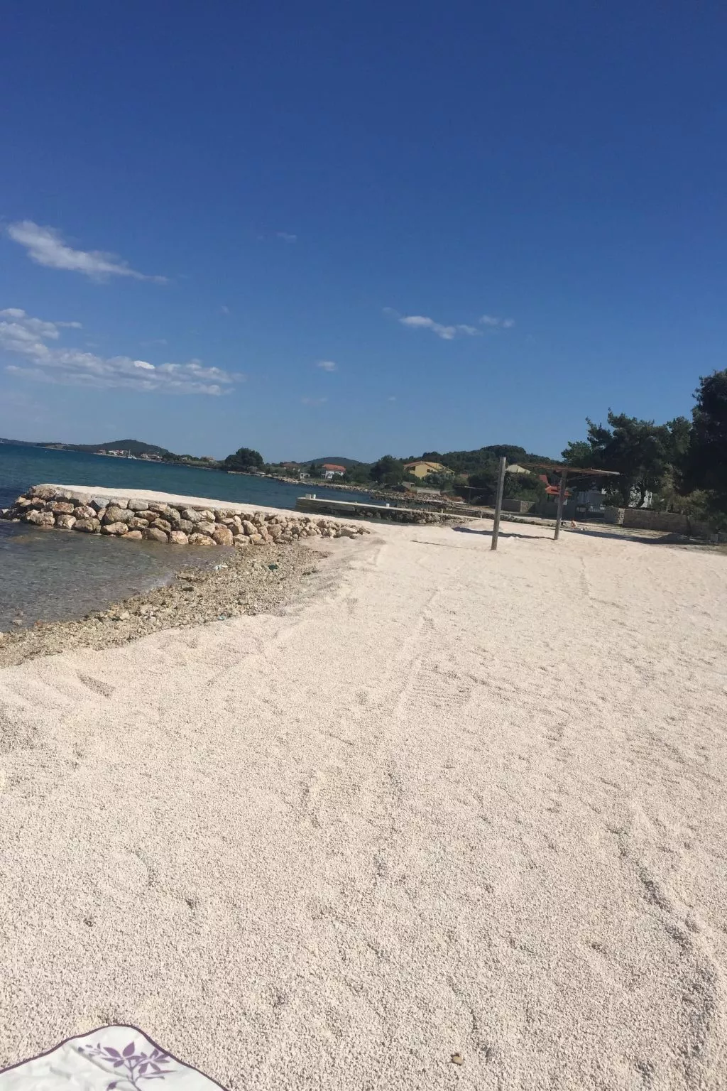Für sechs Personen mit Terrasse im Erdgeschoss gelegen-Buiten