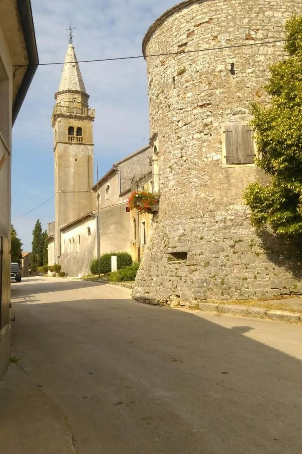 In Krculi mit Privatem Pool-Image-tags.info