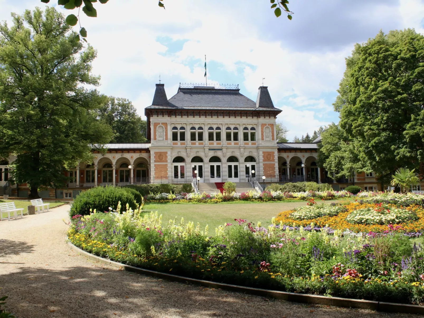 Am Wald gelegenes Ferienhaus "Wolf" mit Kamin-Buiten