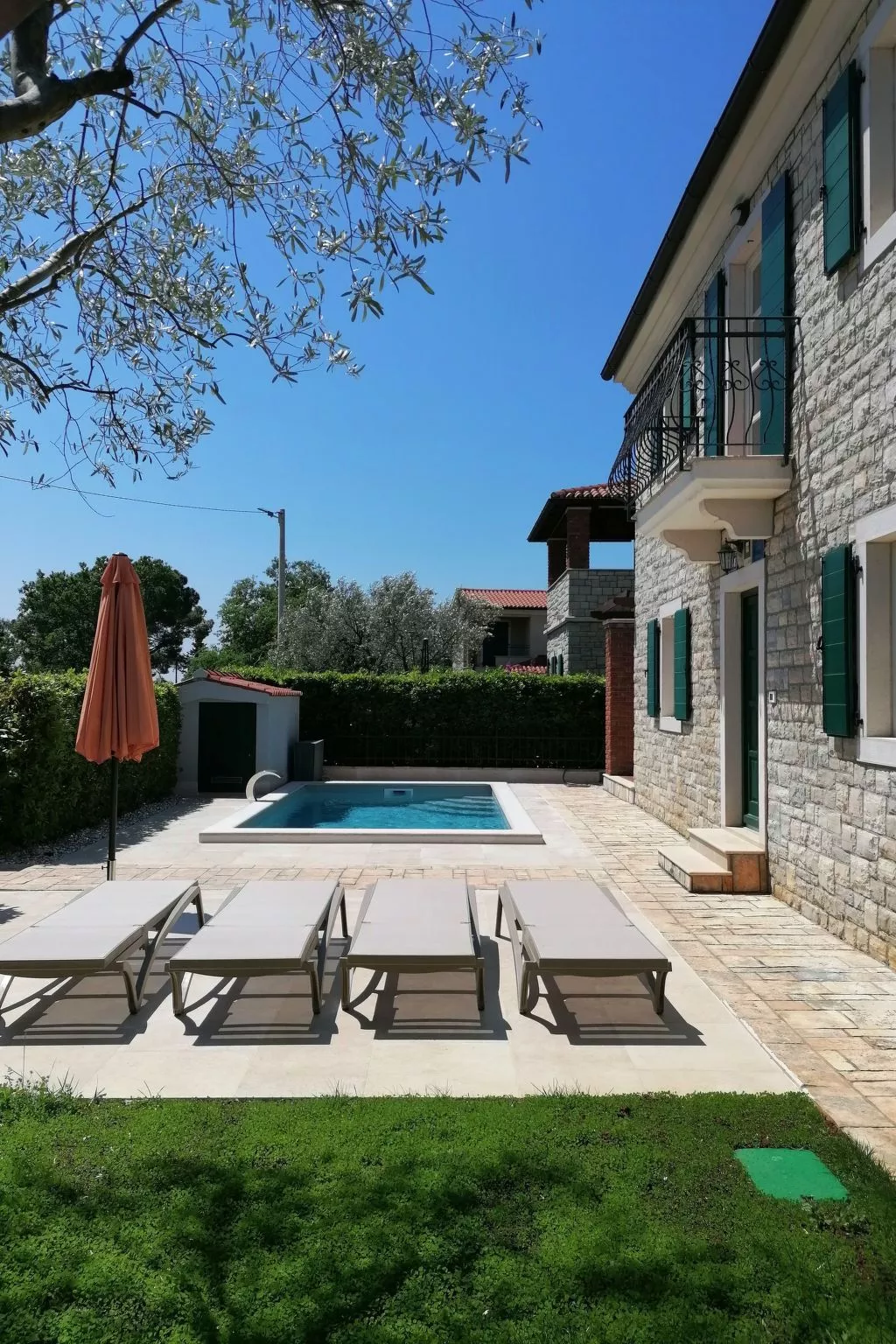 Villa Nika mit privatem Außenwhirlpool-Binnen