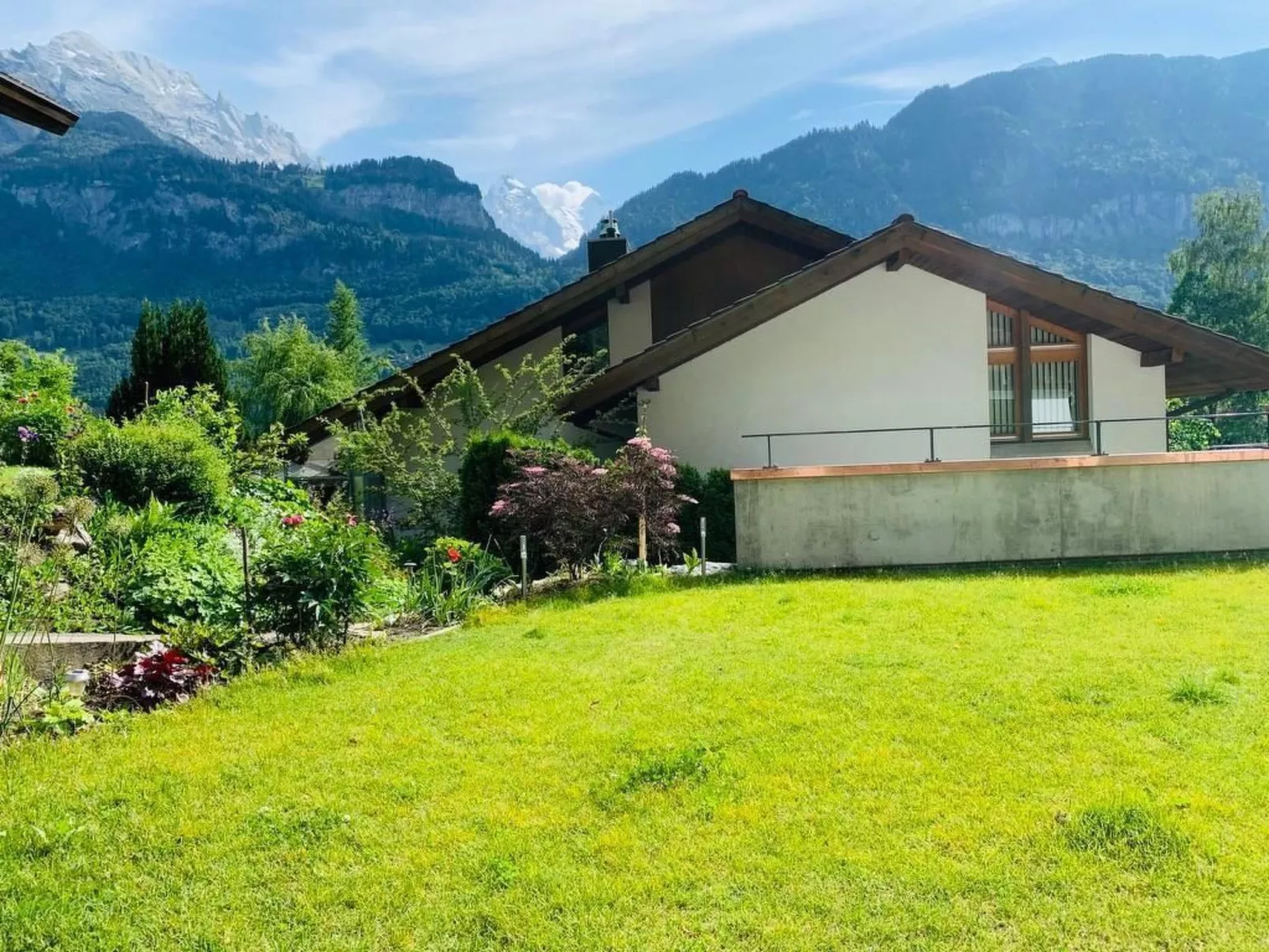 Sonnig und gemütlich-Buiten