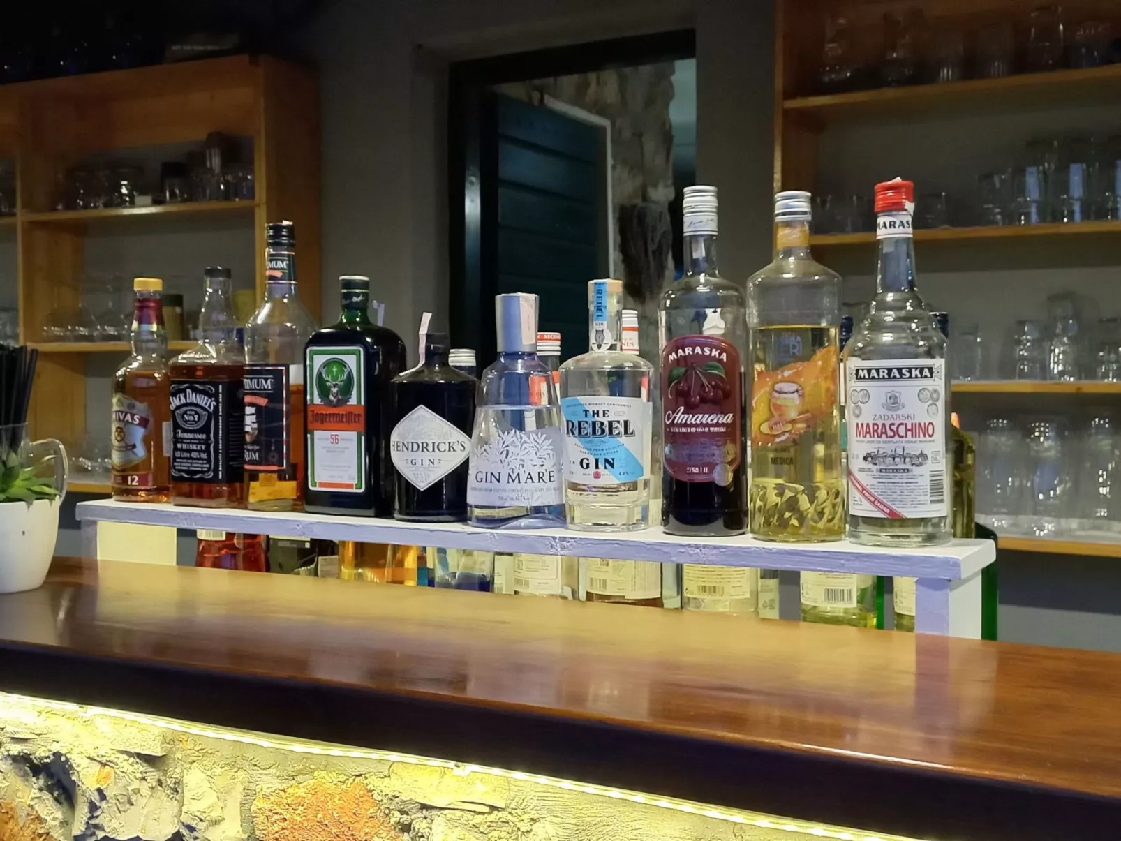 Strandhaus Sofia - Ferienanlage Bain, Žut - Kornati-Binnen