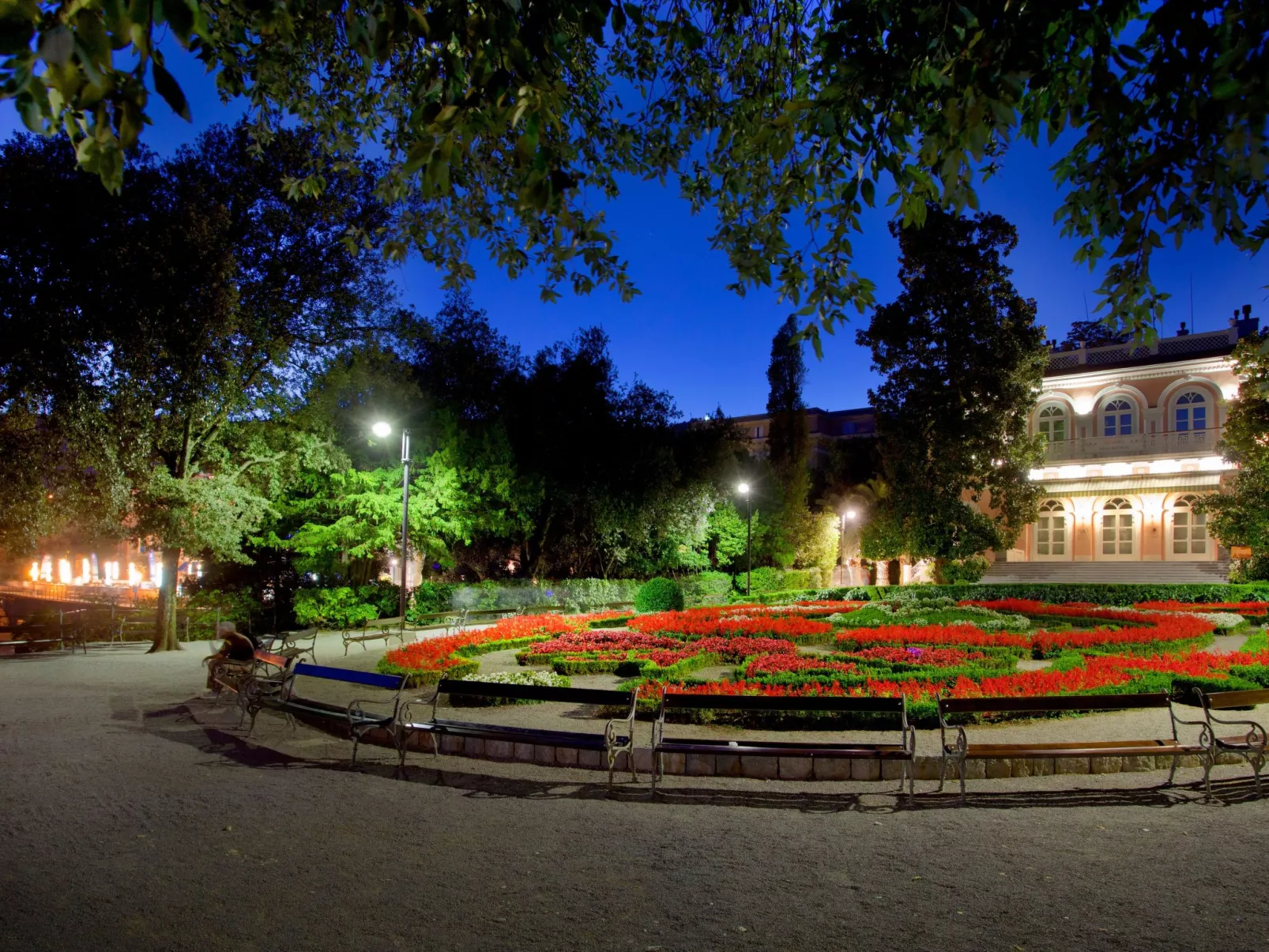 Charmante Wohnung "Relax 2" mit kostenlosem Parkplatz-Buiten