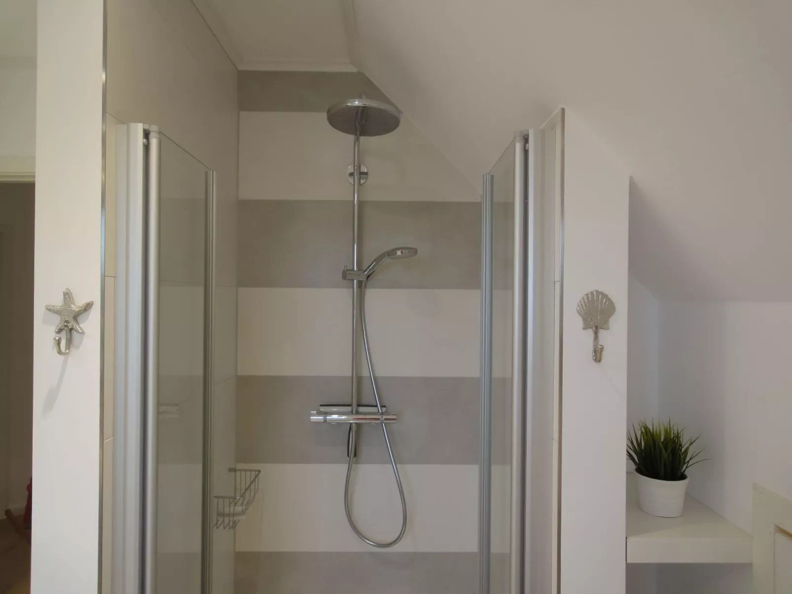 Komfortables Ferienhaus in Breege mit Sauna-Image-tags.info