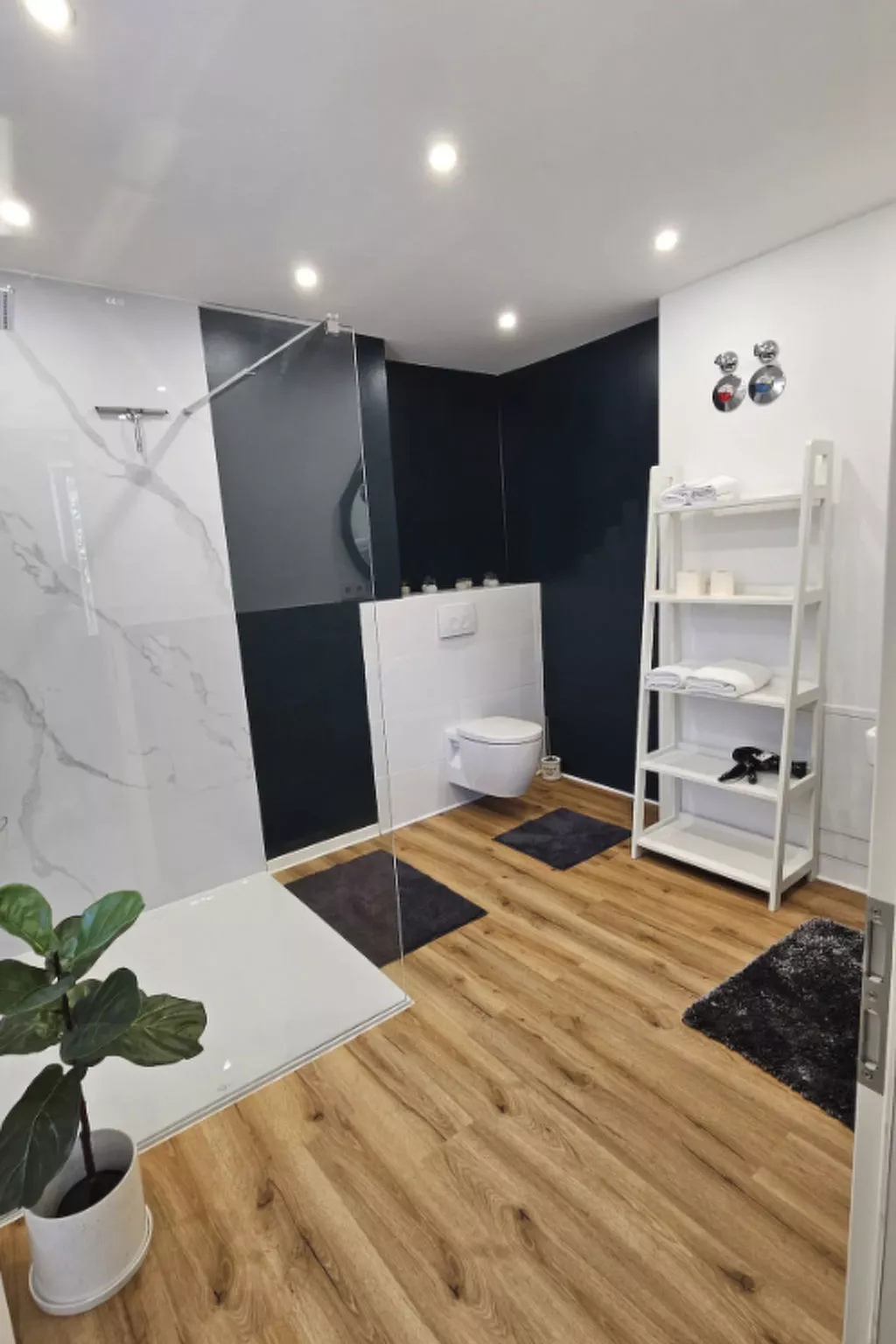 Alte Apotheke Nr. 1 -Offizin-Binnen