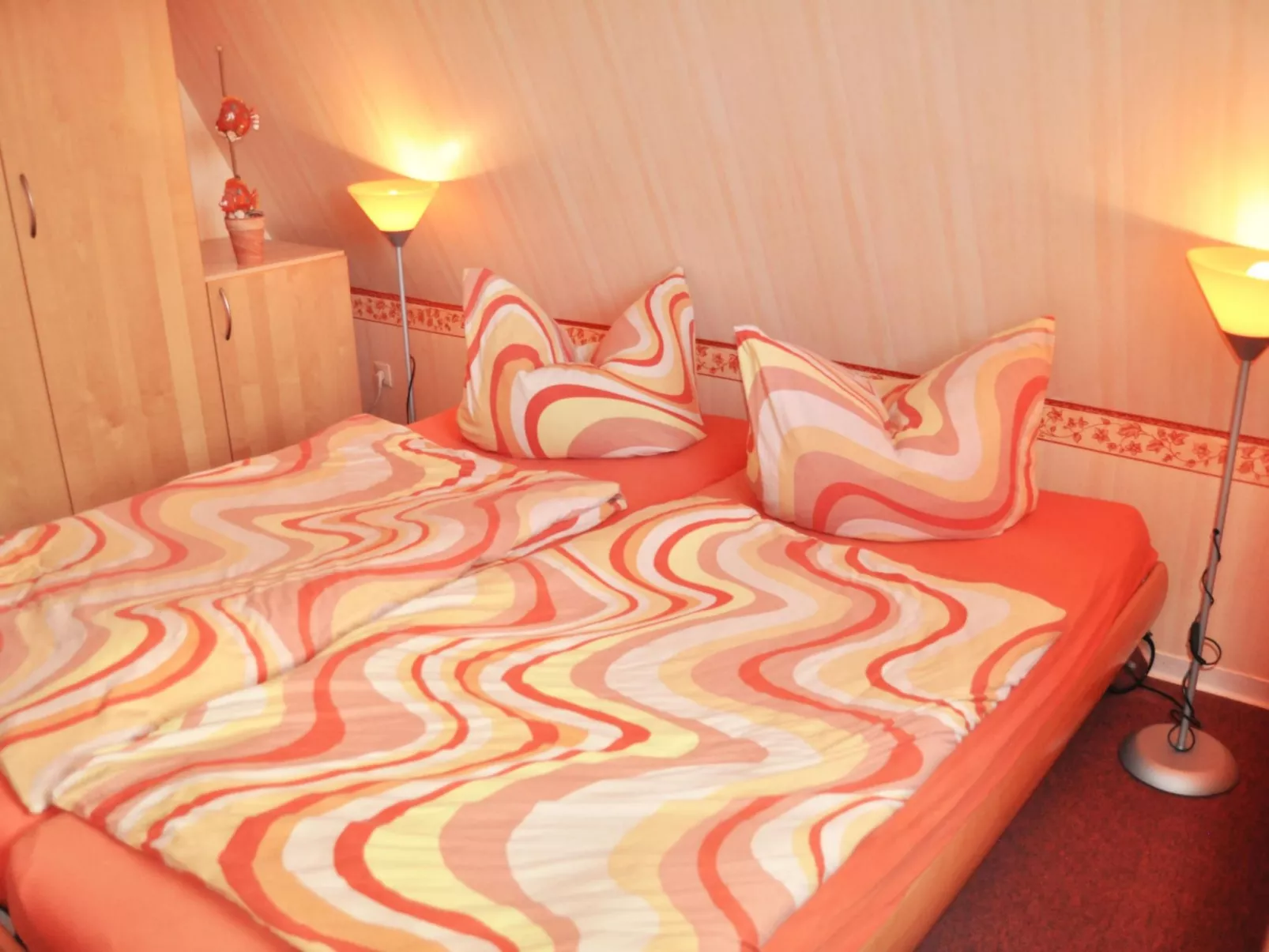 Sonniges Ferienhaus hinter dem Deich-Binnen