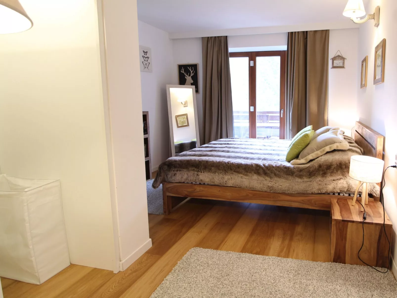 Rosie desing skipist-Binnen