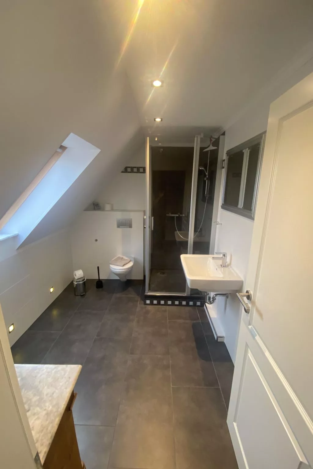 In ruhiger Lage mit großem Balkon-Binnen