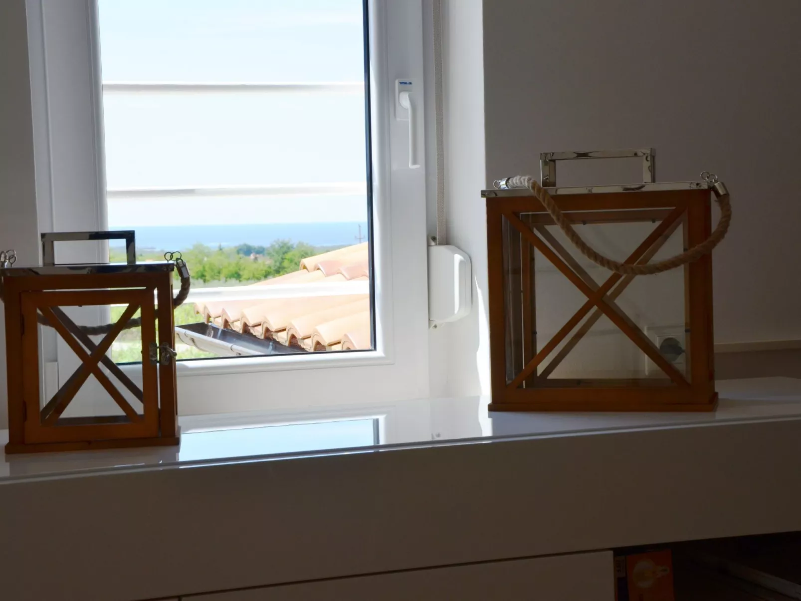 Mit Blick auf das Wasser-Buiten