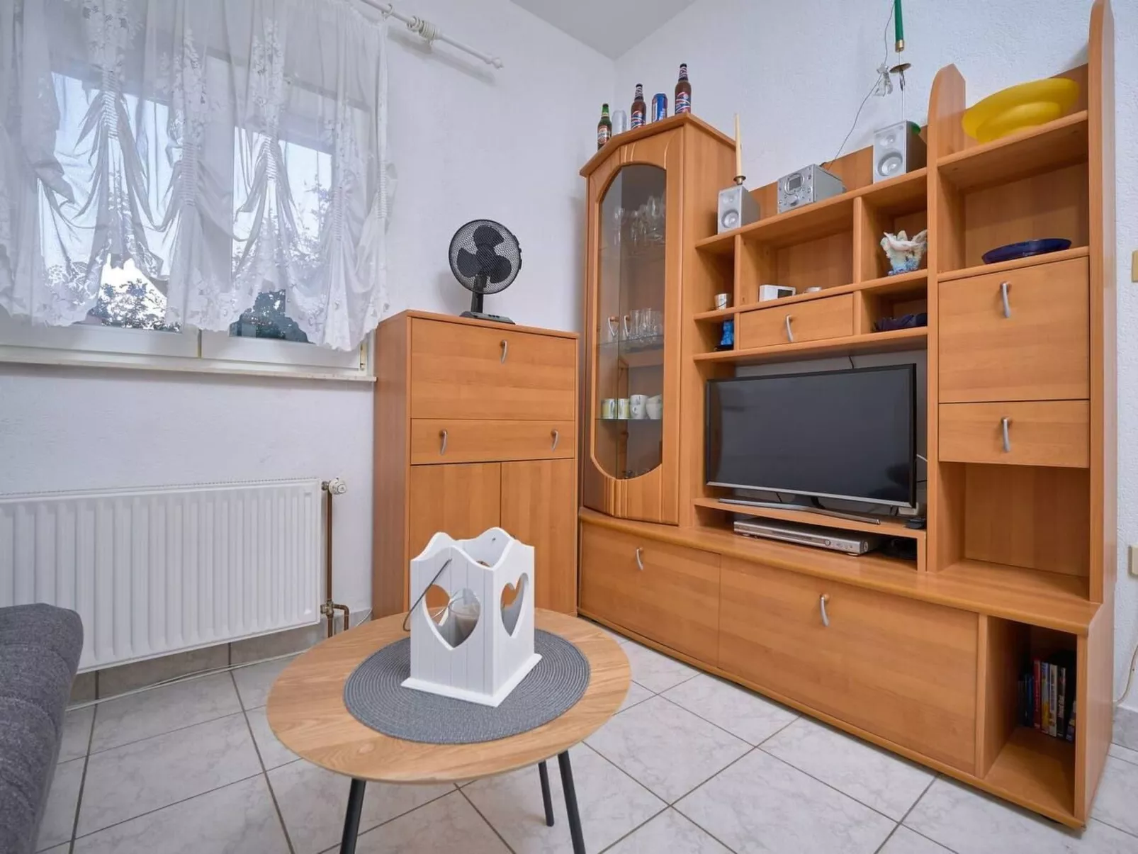 M Charmante Wohnung mit Gemeinschaftspool-Binnen