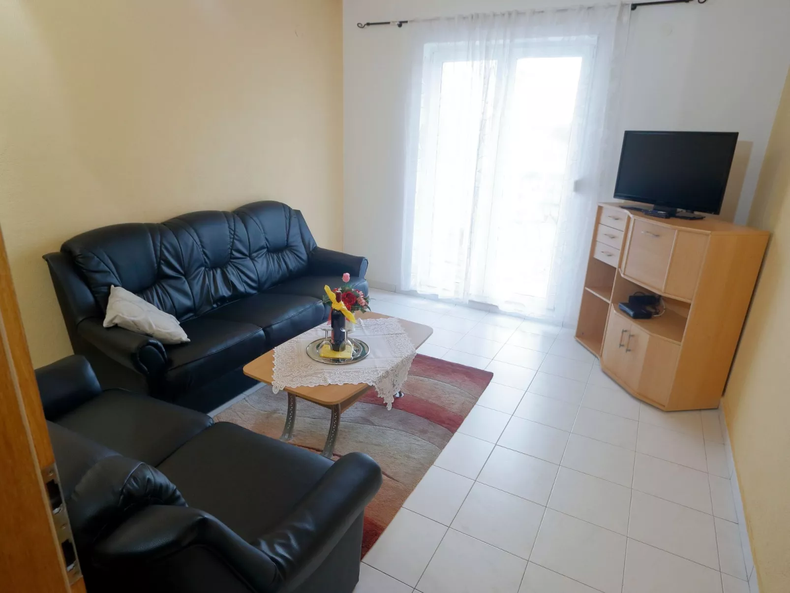 Für sechs Personen mit Terrasse-Binnen