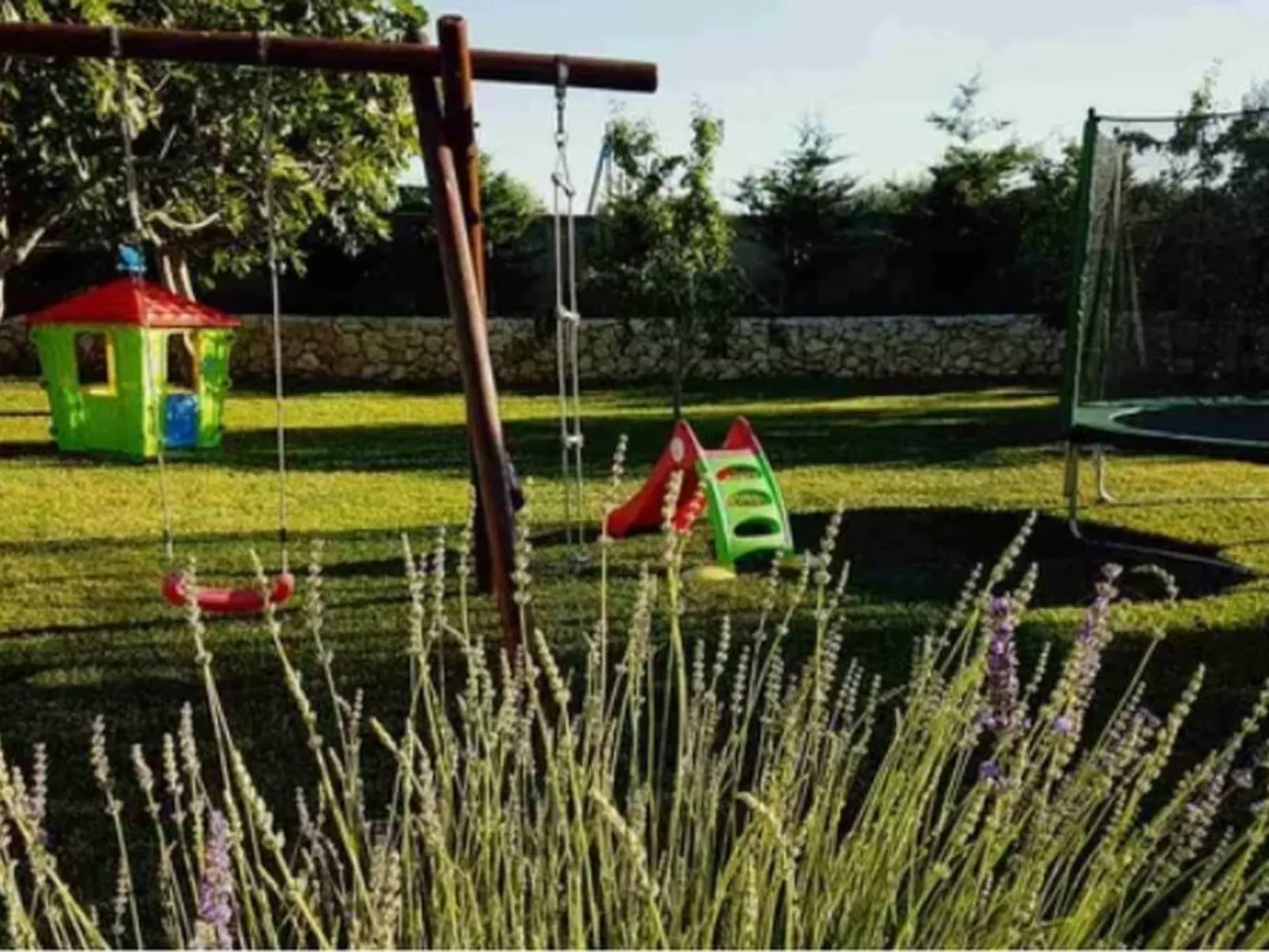 Wohnung Kim Red -von TA Leut Agency-Buiten