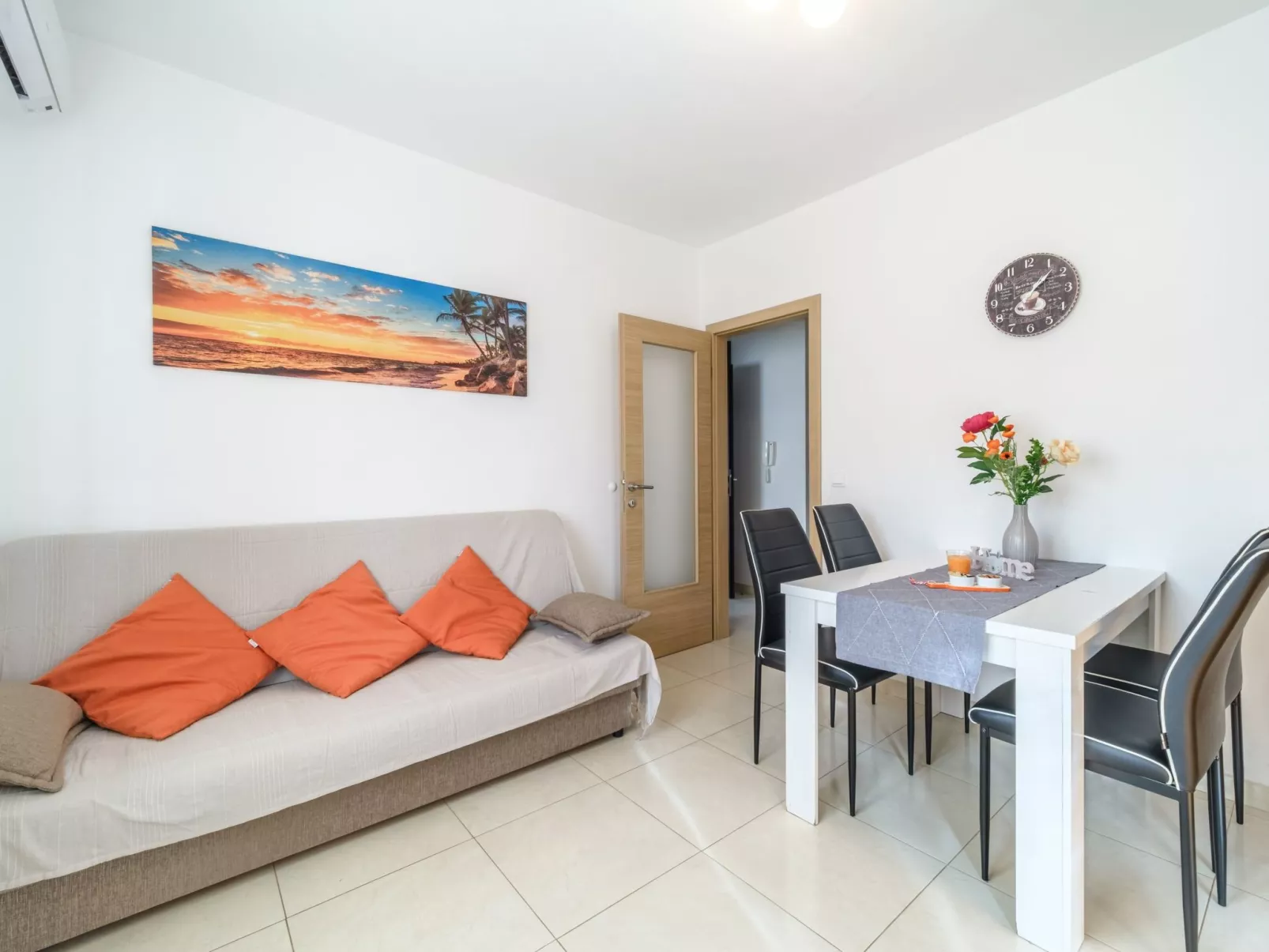 Für 5 Personen ca. 42 m&sup2; in Supetar, Adriaküste Kroatien (Kroatische Insel-Binnen