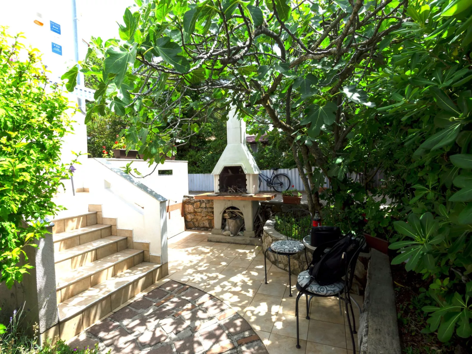 "Buka Calm VIIi-Binnen