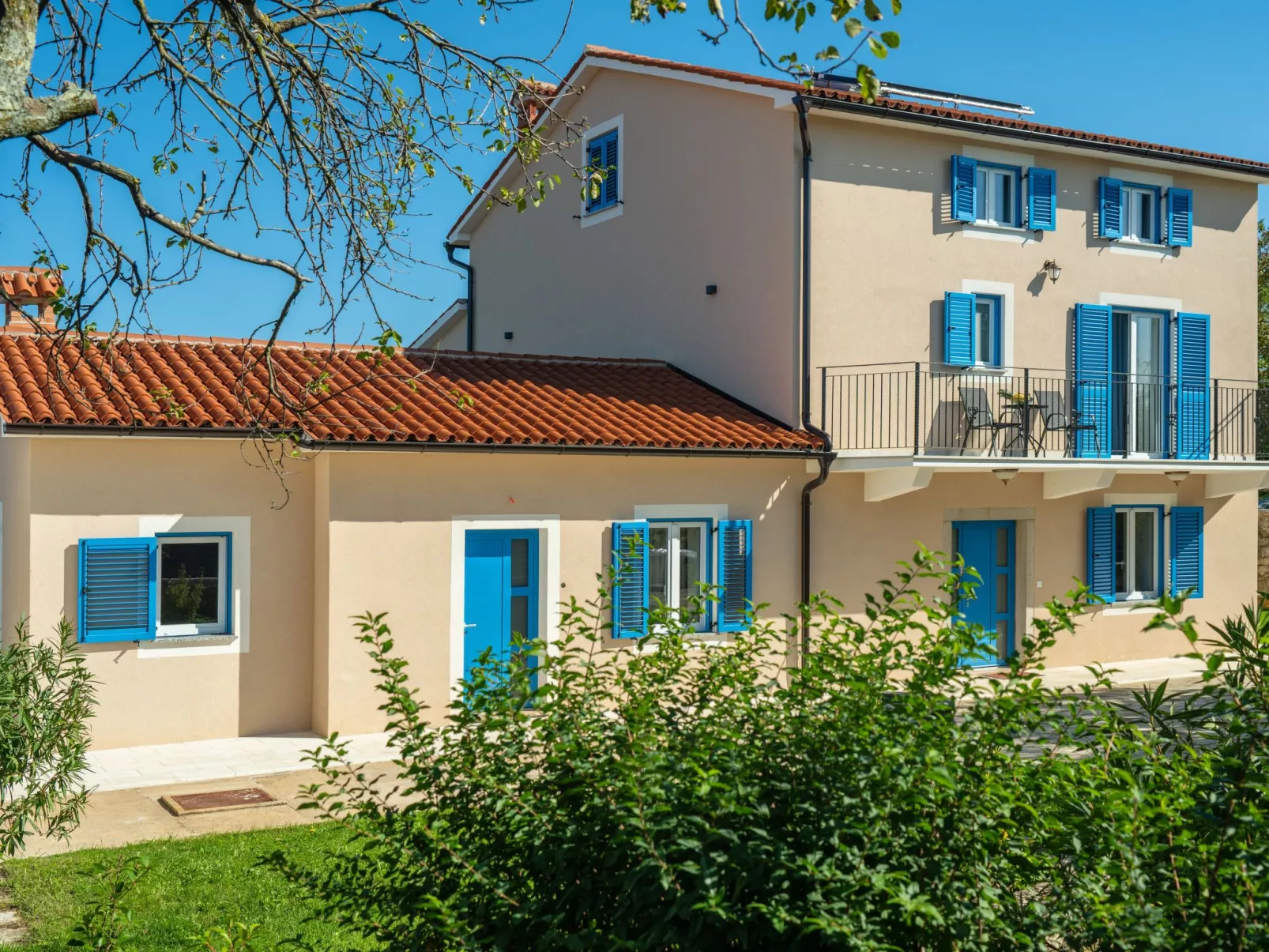 Villa "Francesca" mit Garten, Grill und Pool-Buiten