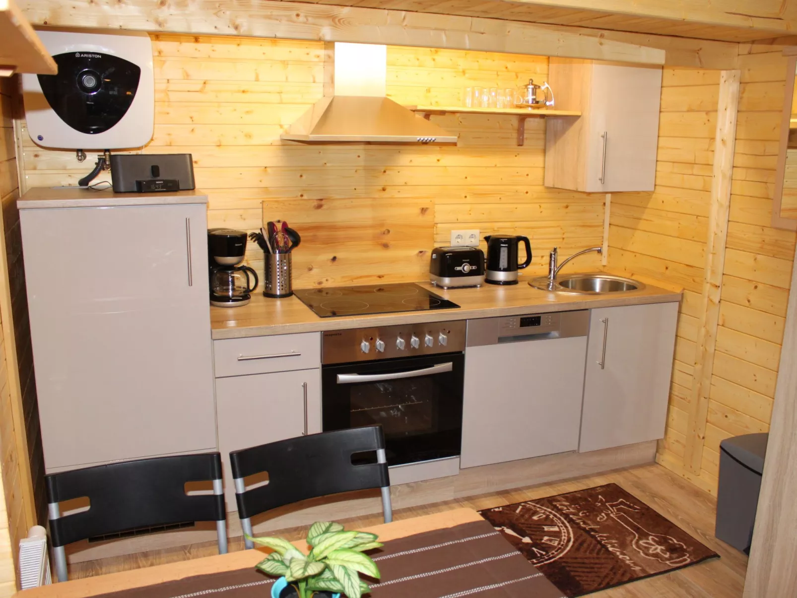 Blockbohlenhaus Plau am See-Binnen